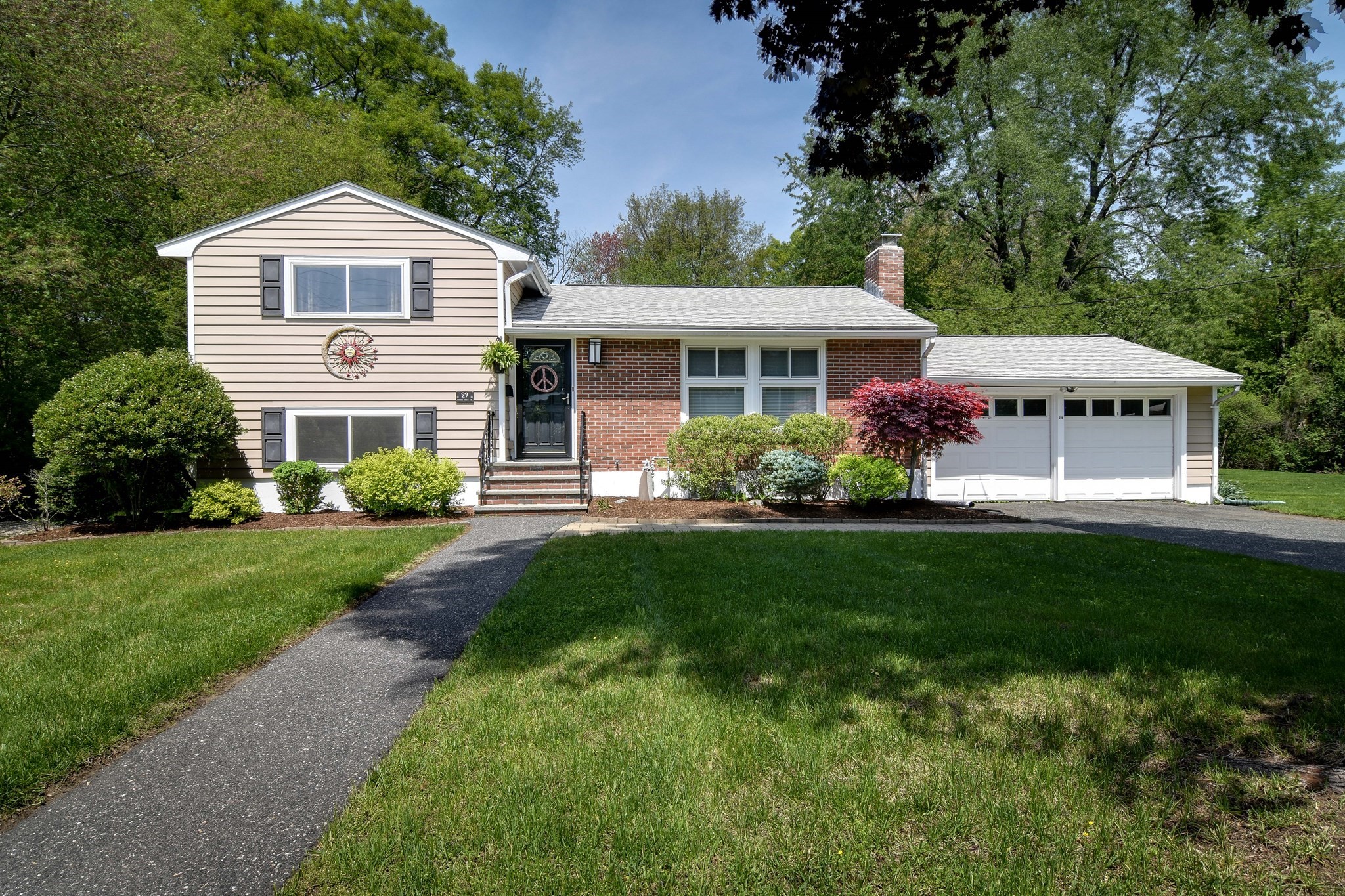29 Little Tree Lane, Framingham, MA 01701