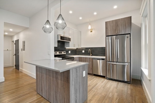 512 Massachusetts Ave, Apt 3