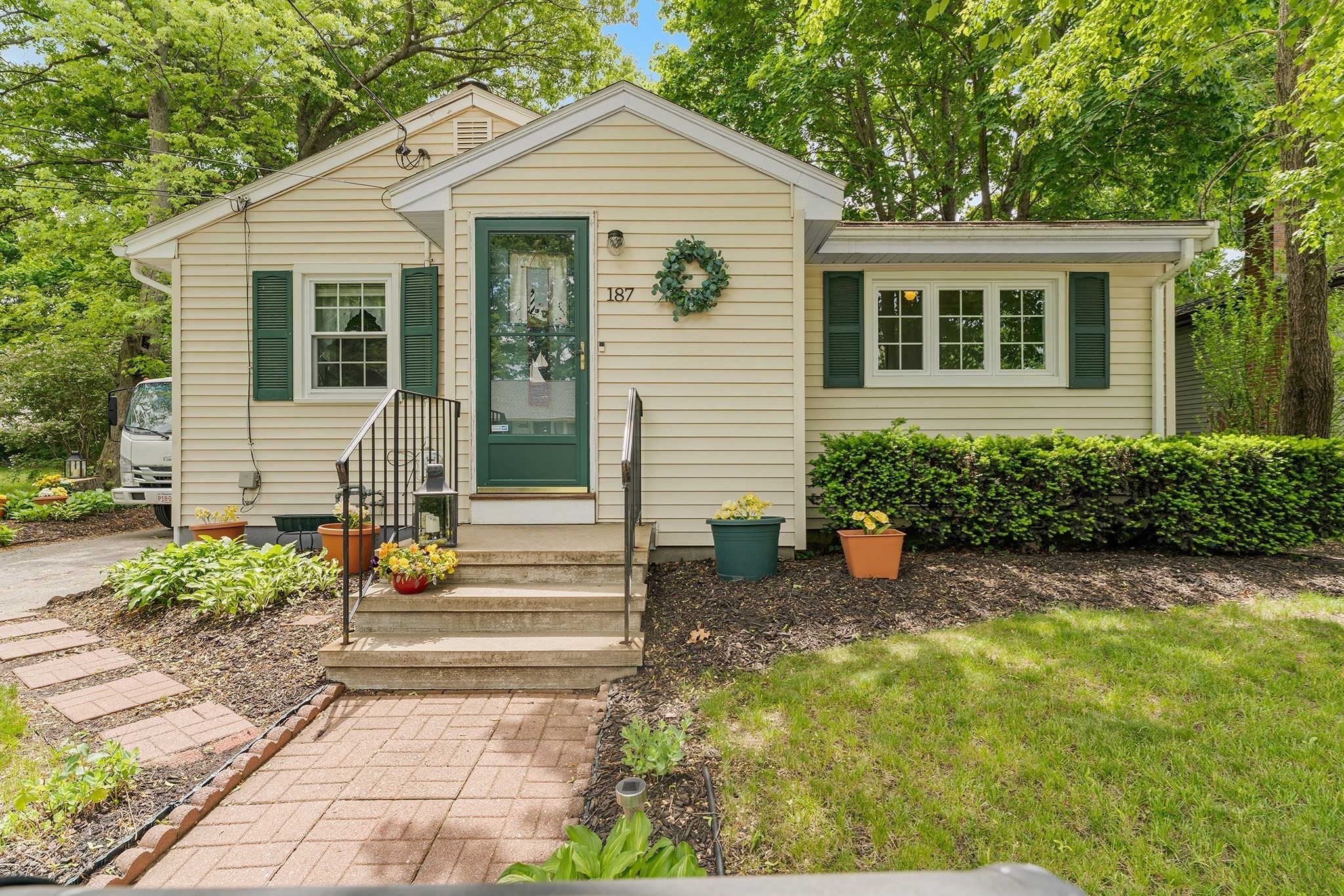 187 Riverview St, Brockton, MA 02302