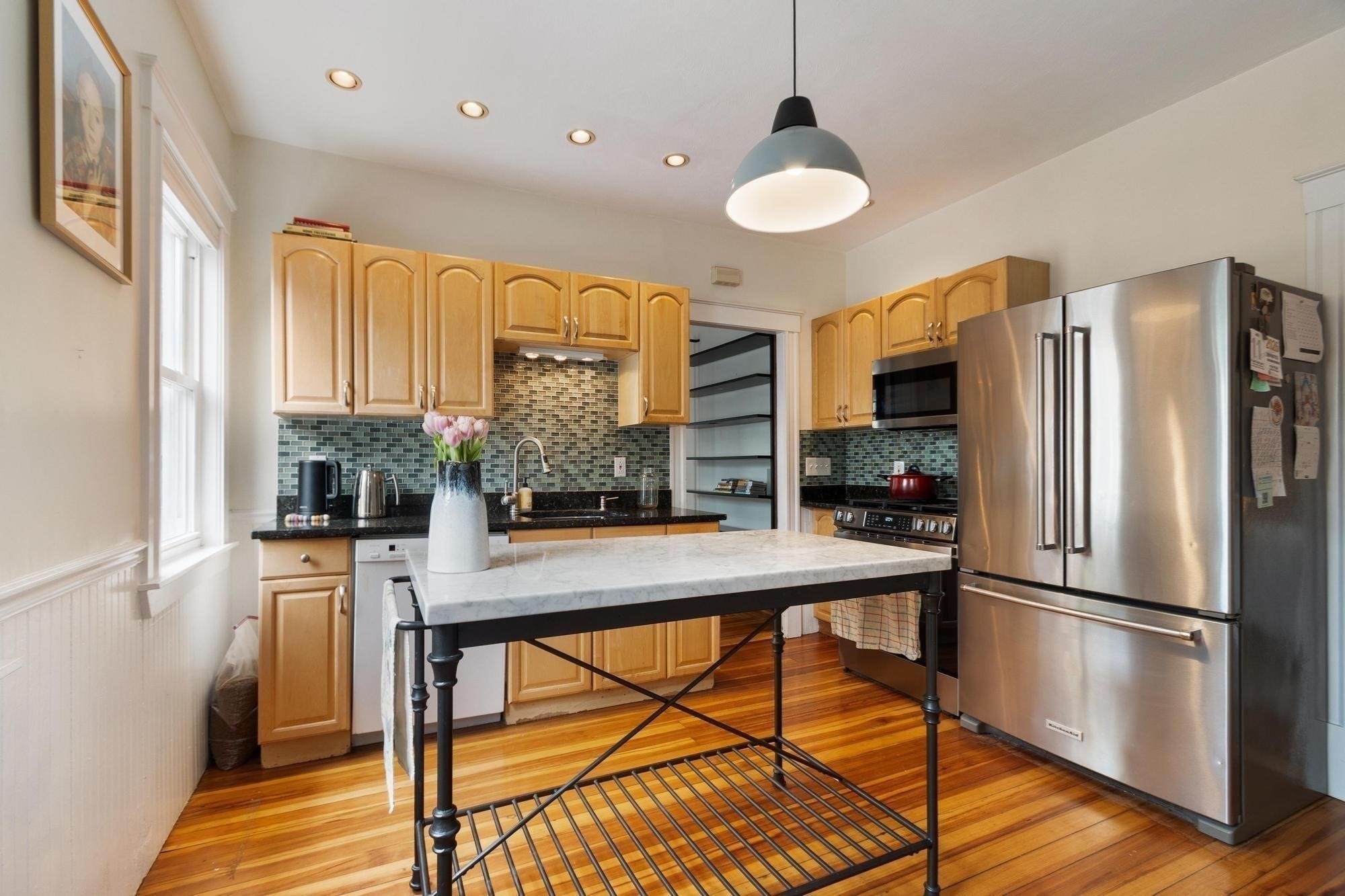 20 George St Unit 1, Cambridge, MA 02140