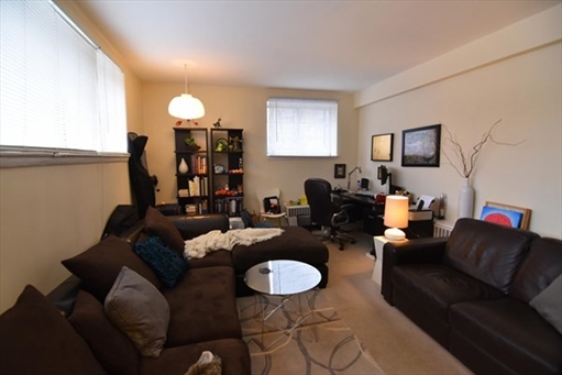 45 green st, Apt B2