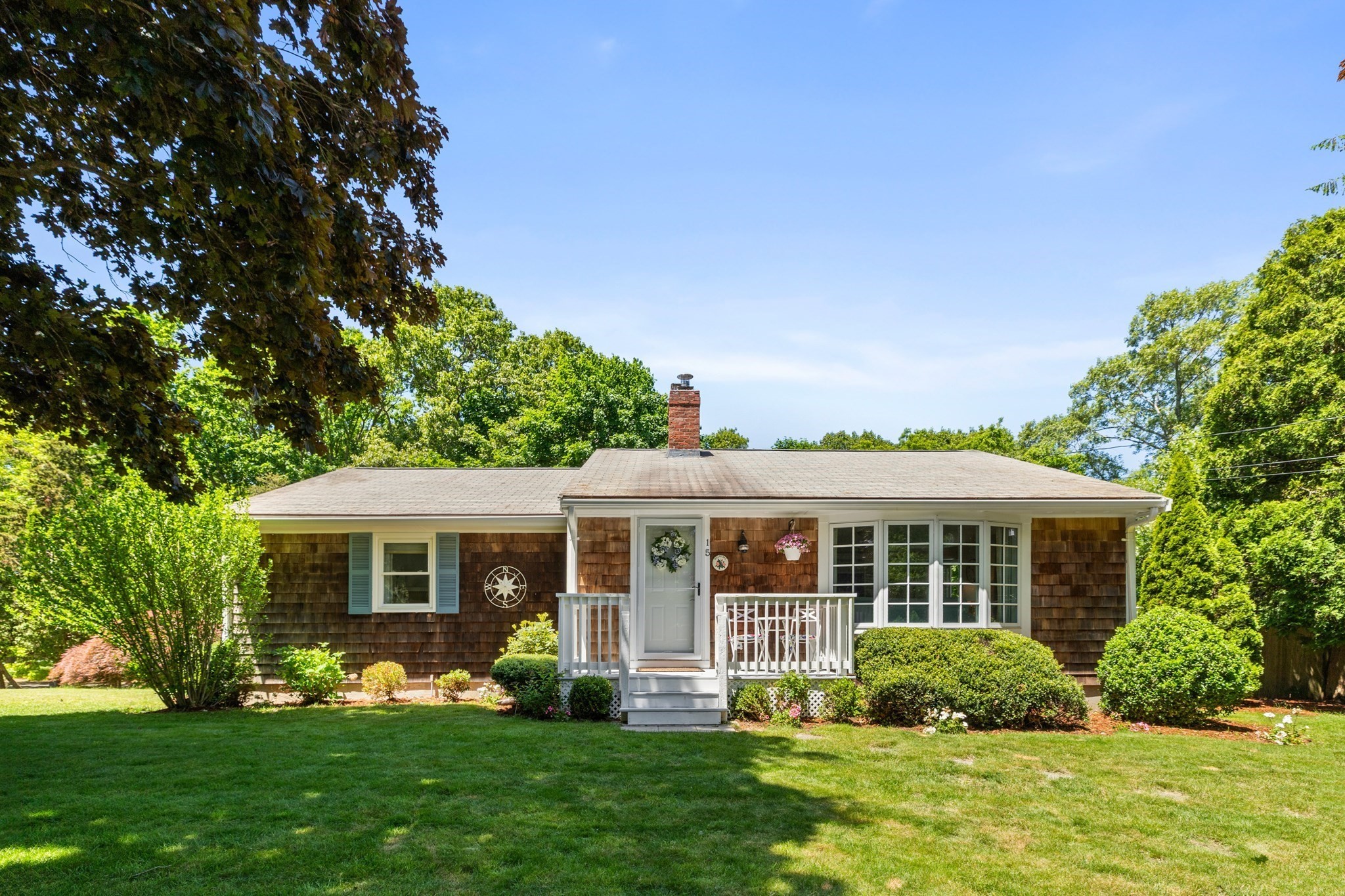 15 Dwight Ave, Plymouth, MA 02360
