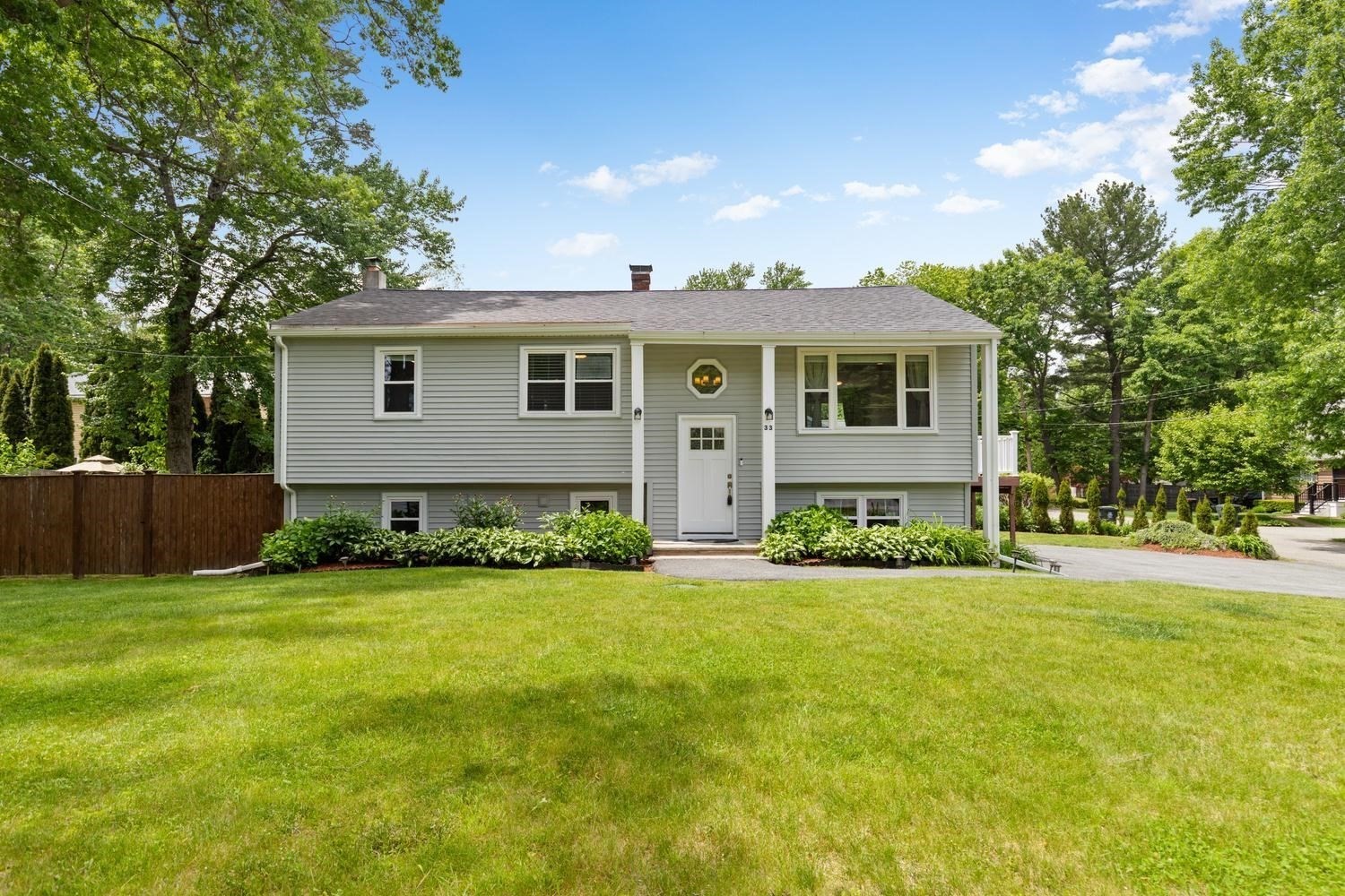 33 Marion St, Wilmington, MA 01887