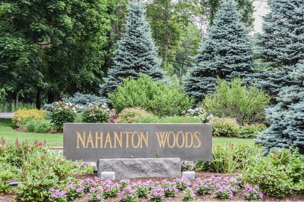 210 Nahanton Unit 407, Newton, MA 02459
