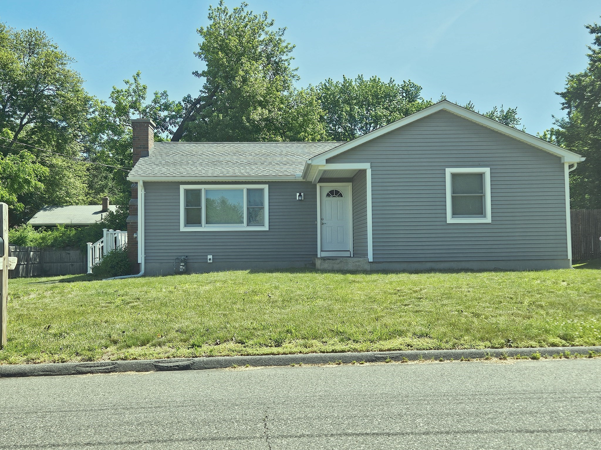 265 Wheatland Ave, Chicopee, MA 01020