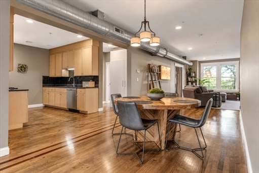 21 Park St, Apt 2