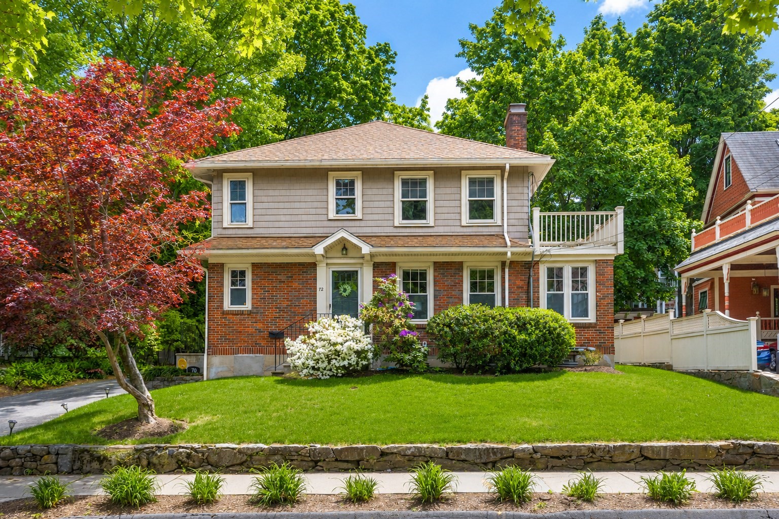 72 Clyde St Unit 1, Newton, MA 02460