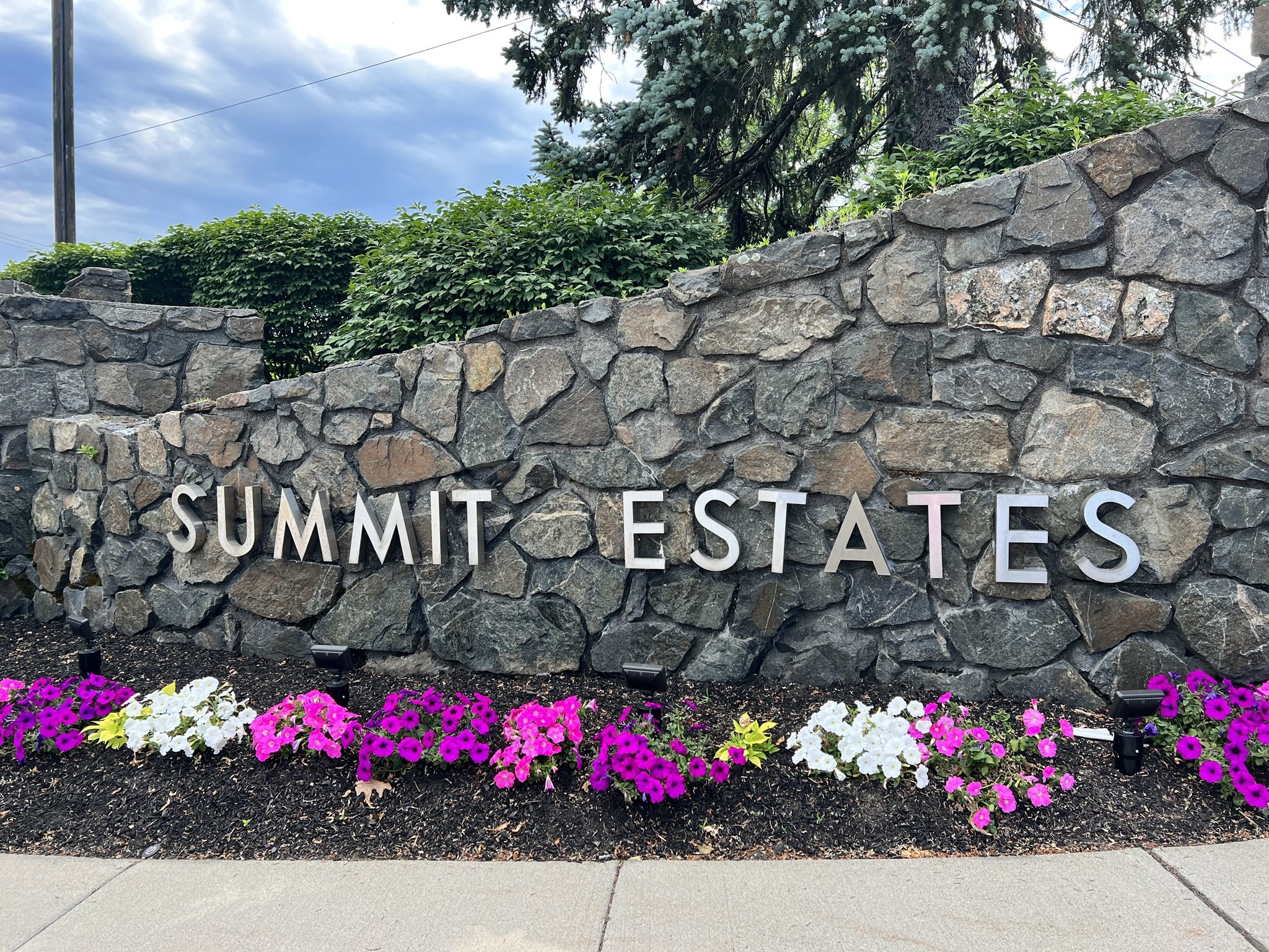 1004 Paradise Road Unit 3C, Swampscott, MA 01907