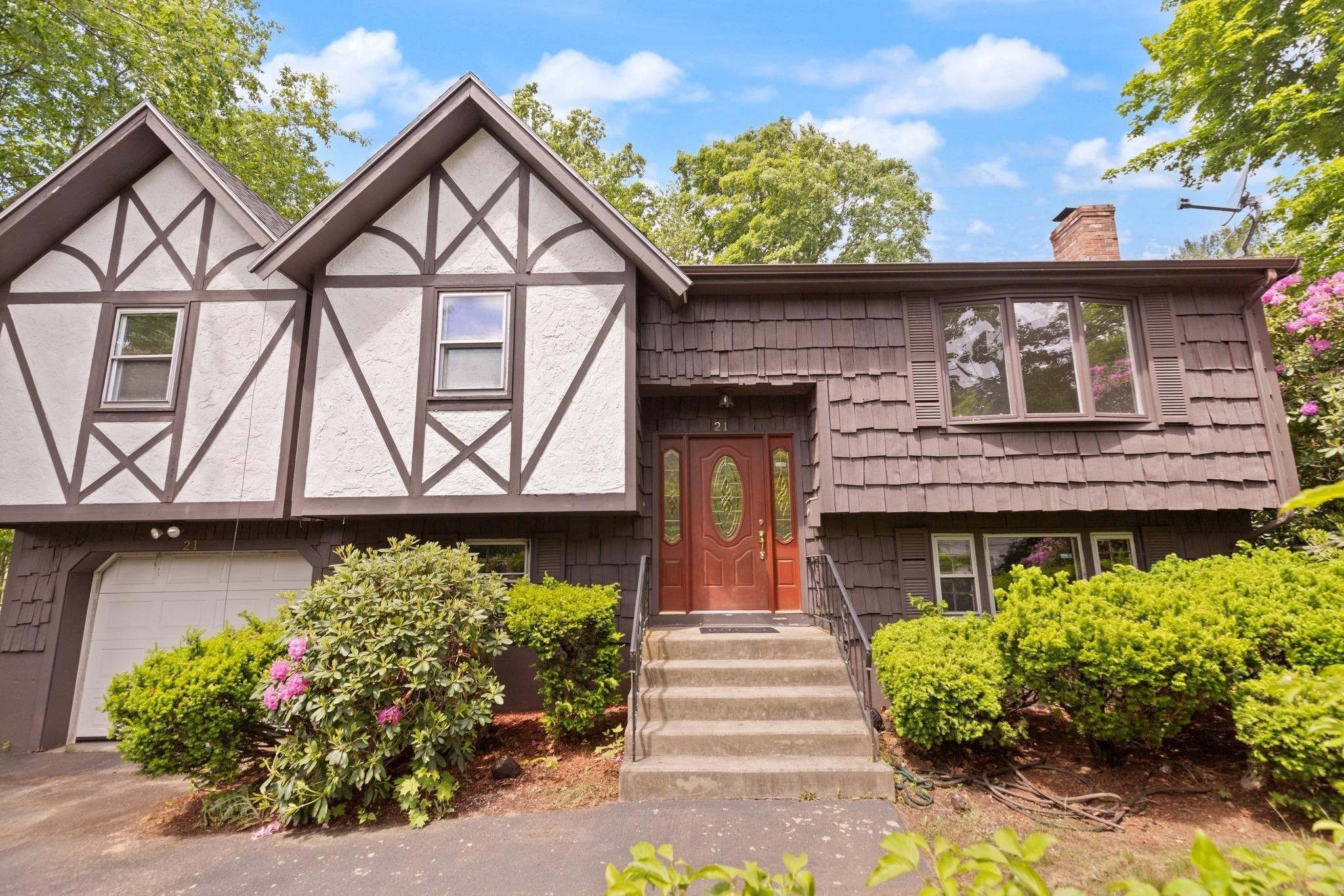 21 Clarke St, Sharon, MA 02067 - Image 2