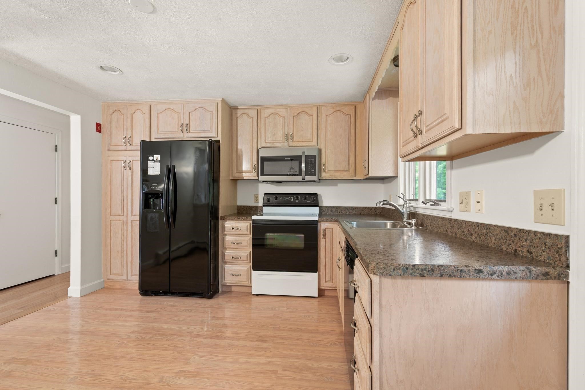 21 Clarke St, Sharon, MA 02067 - Image 16