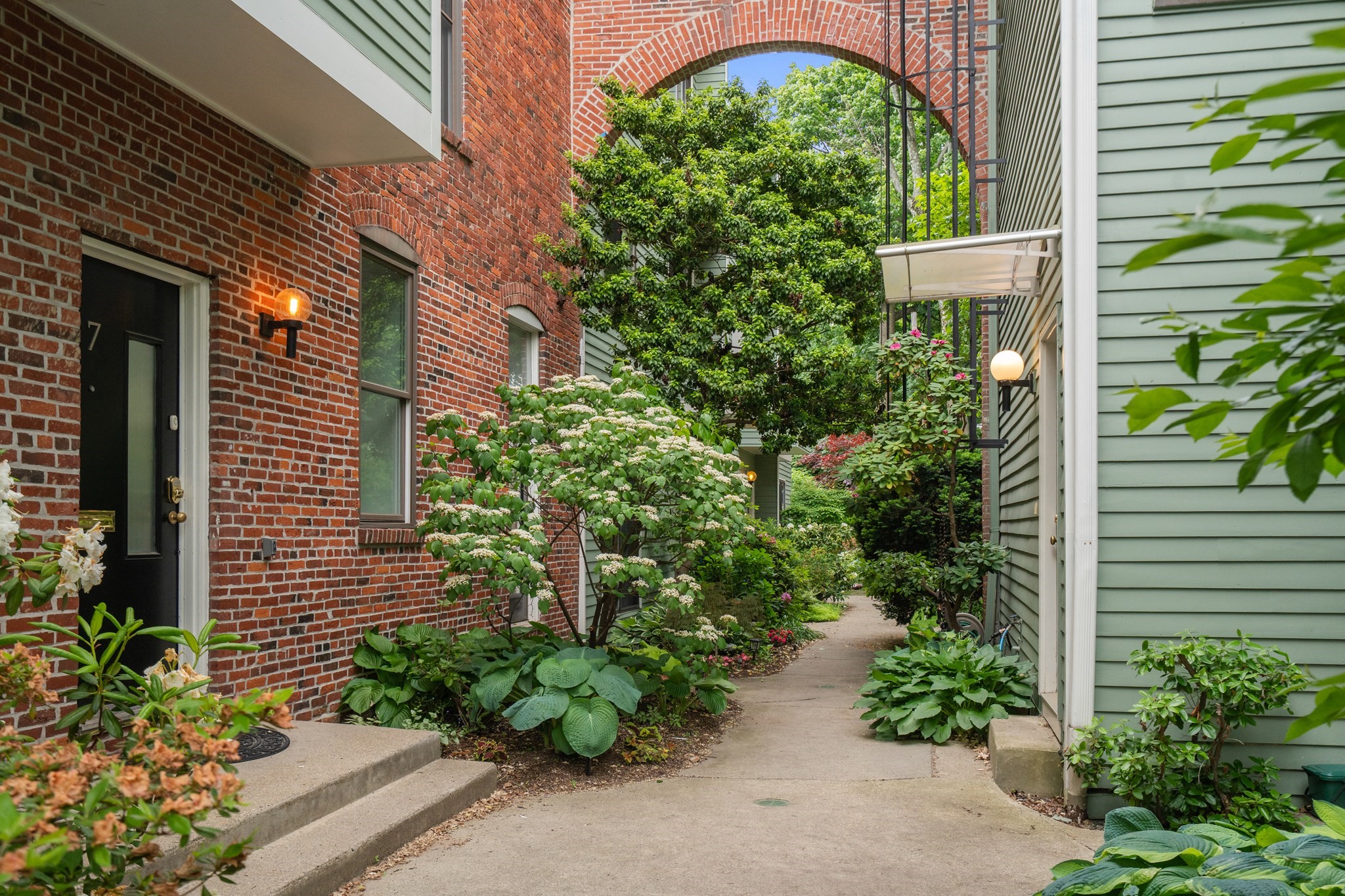 1 Richdale Ave Unit 7, Cambridge, MA 02140