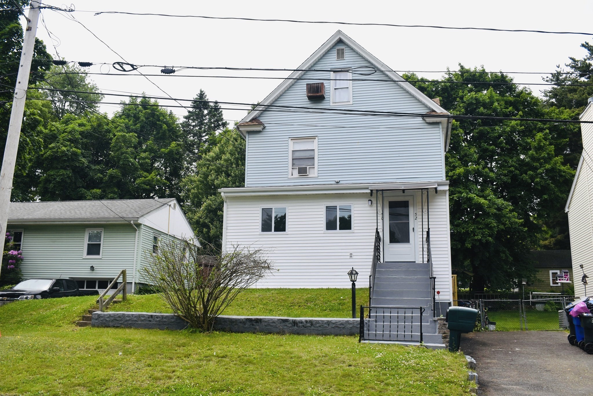 50 Balis St, Springfield, MA 01109