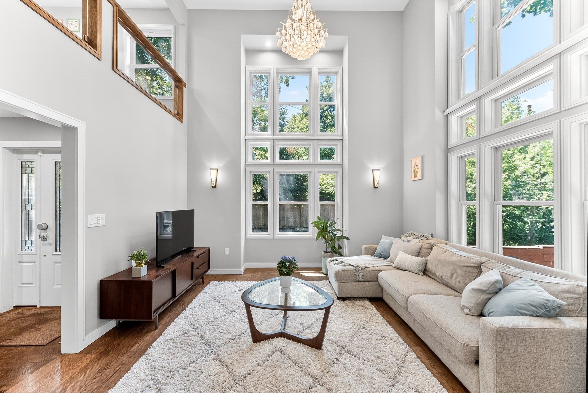 142 Edinboro St, Newton, MA 02460