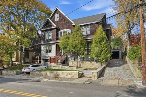 24 Sigourney St, Apt 2