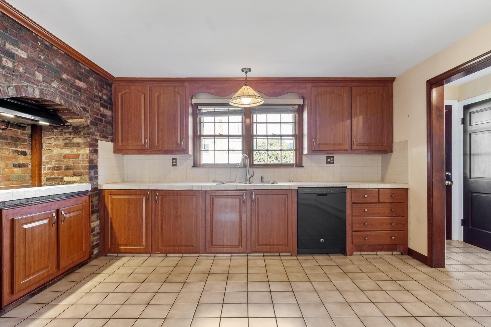 33 Kane Dr, Marlborough, MA 01752 - Image 10