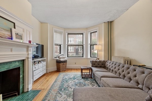 16 Glenville Ave, Apt 1