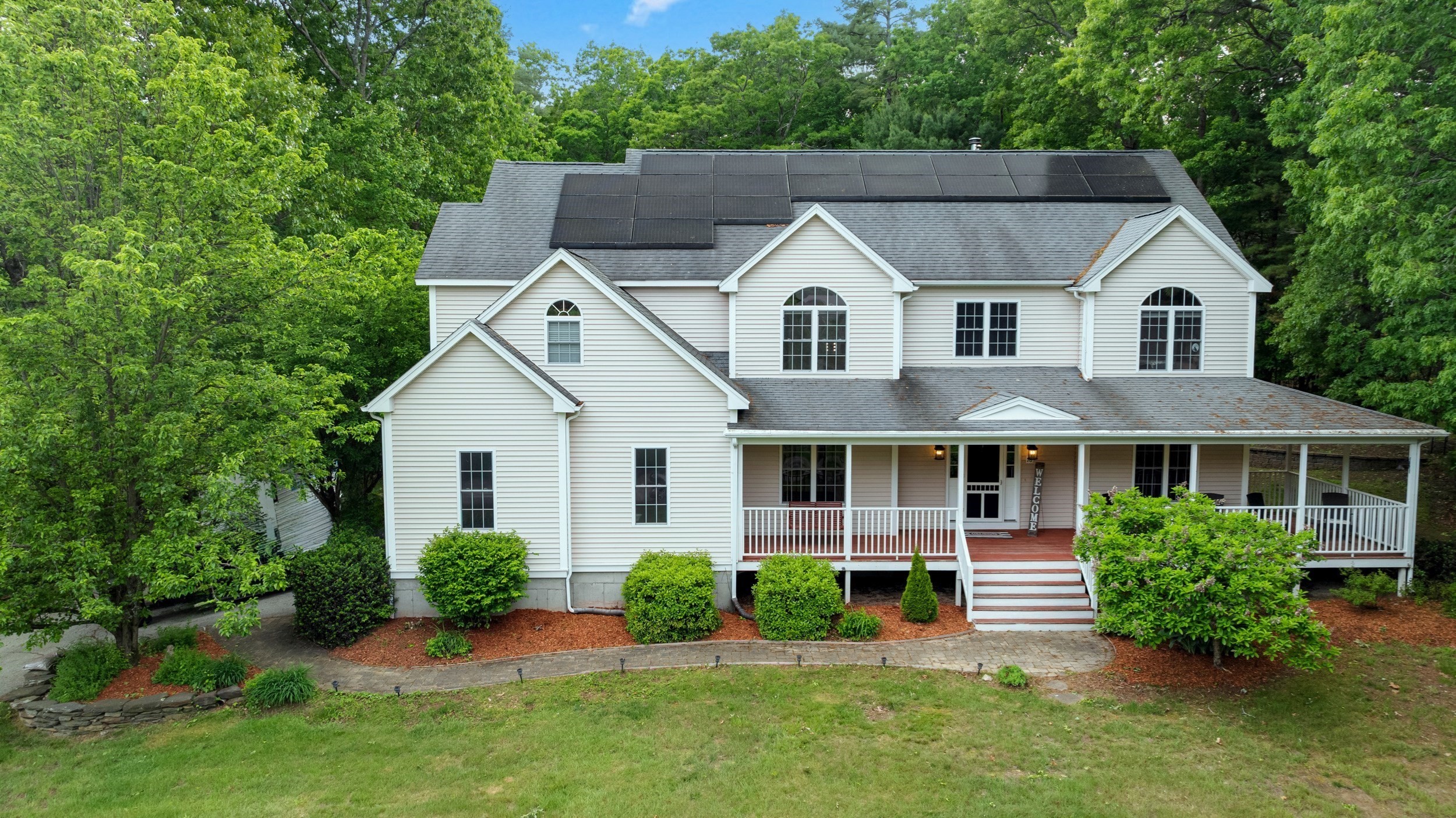 16 Lindsey Ln, Charlton, MA 01507