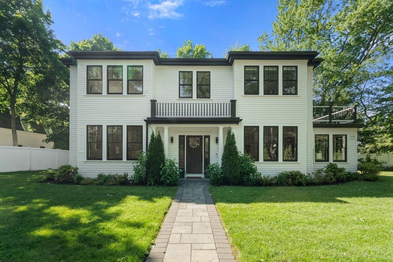 283 Walnut Street, Wellesley, MA 02481