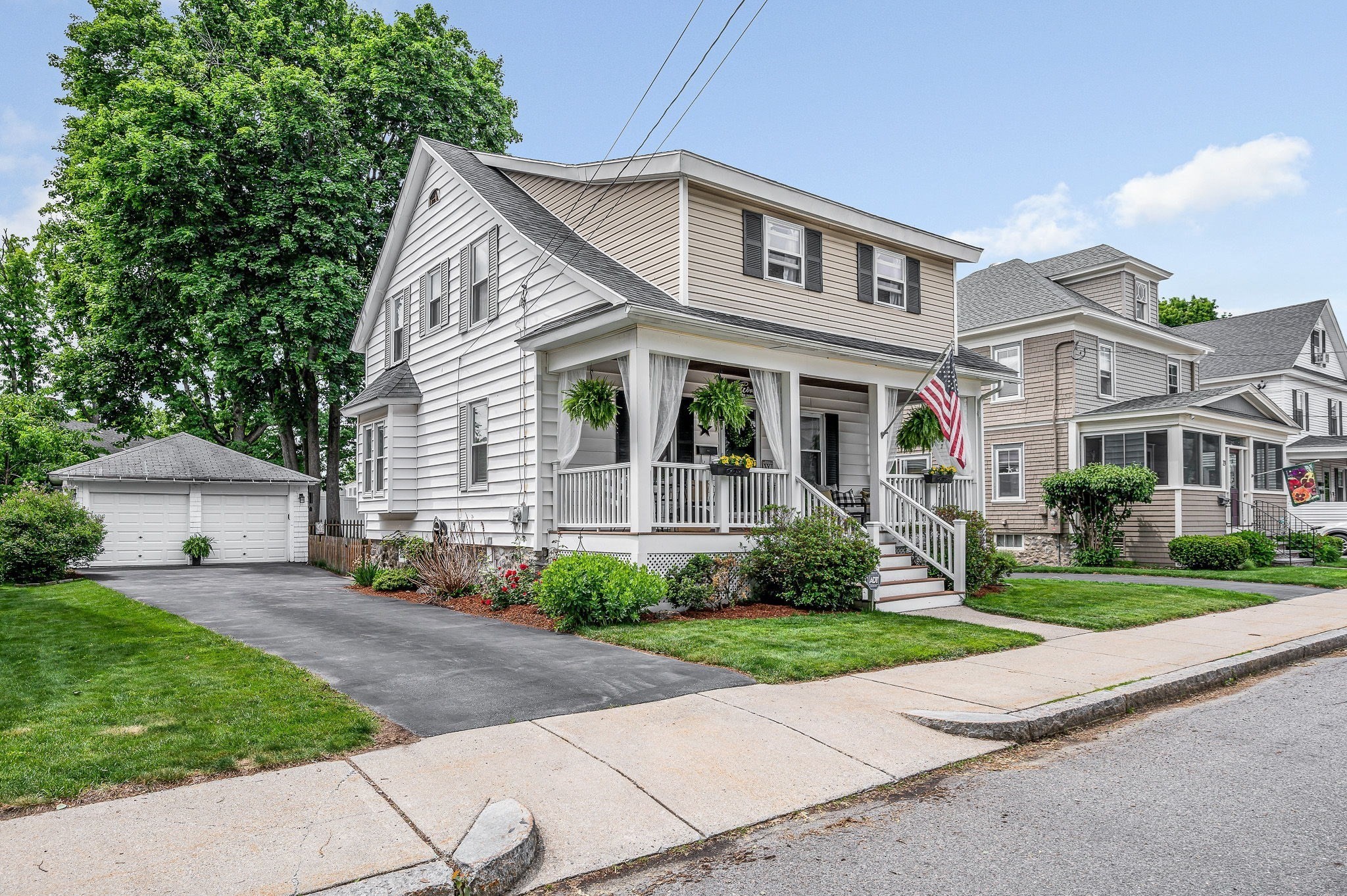 77 Hawthorn Street, Lowell, MA 01851