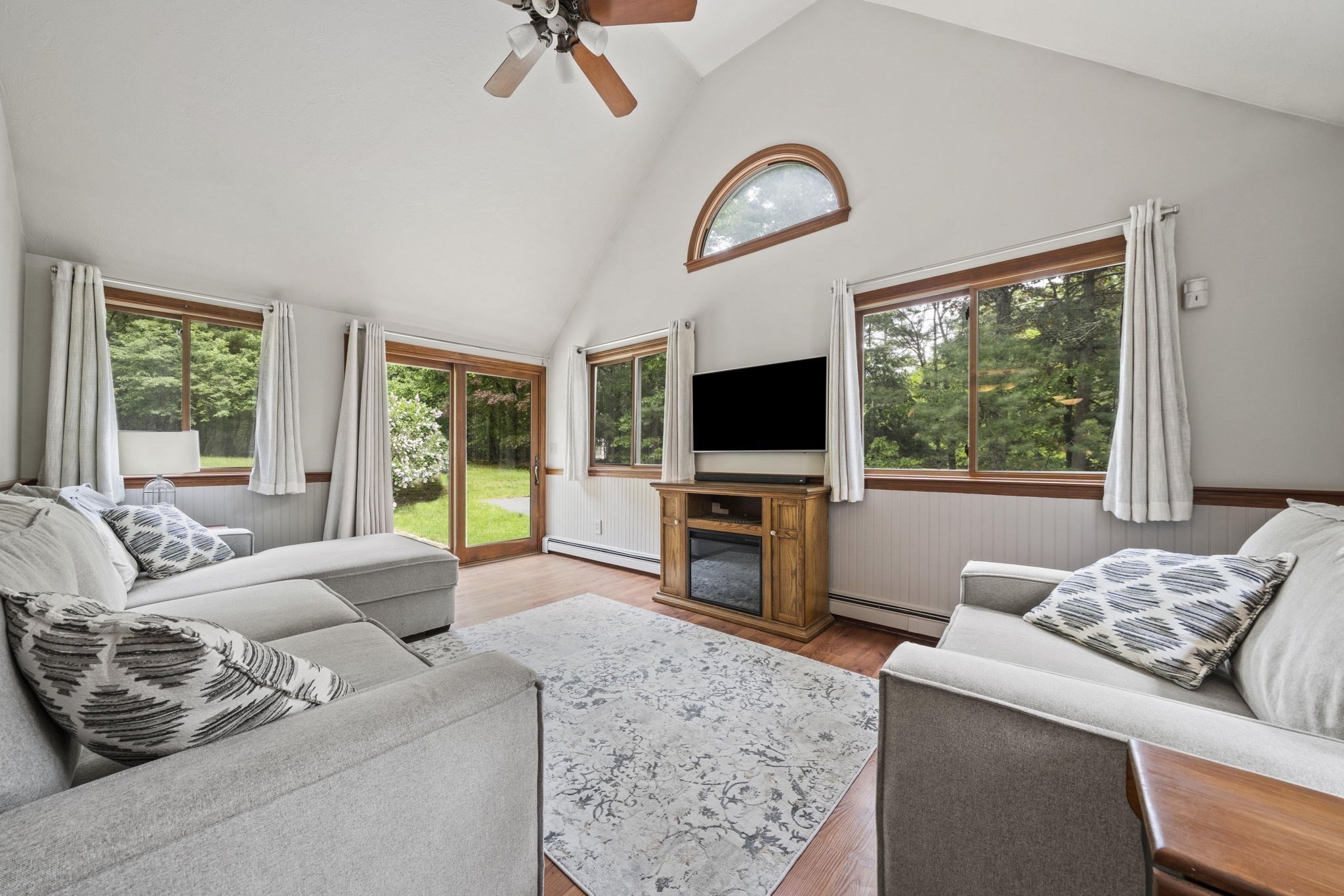 20 Aldana Rd, Halifax, MA 02338