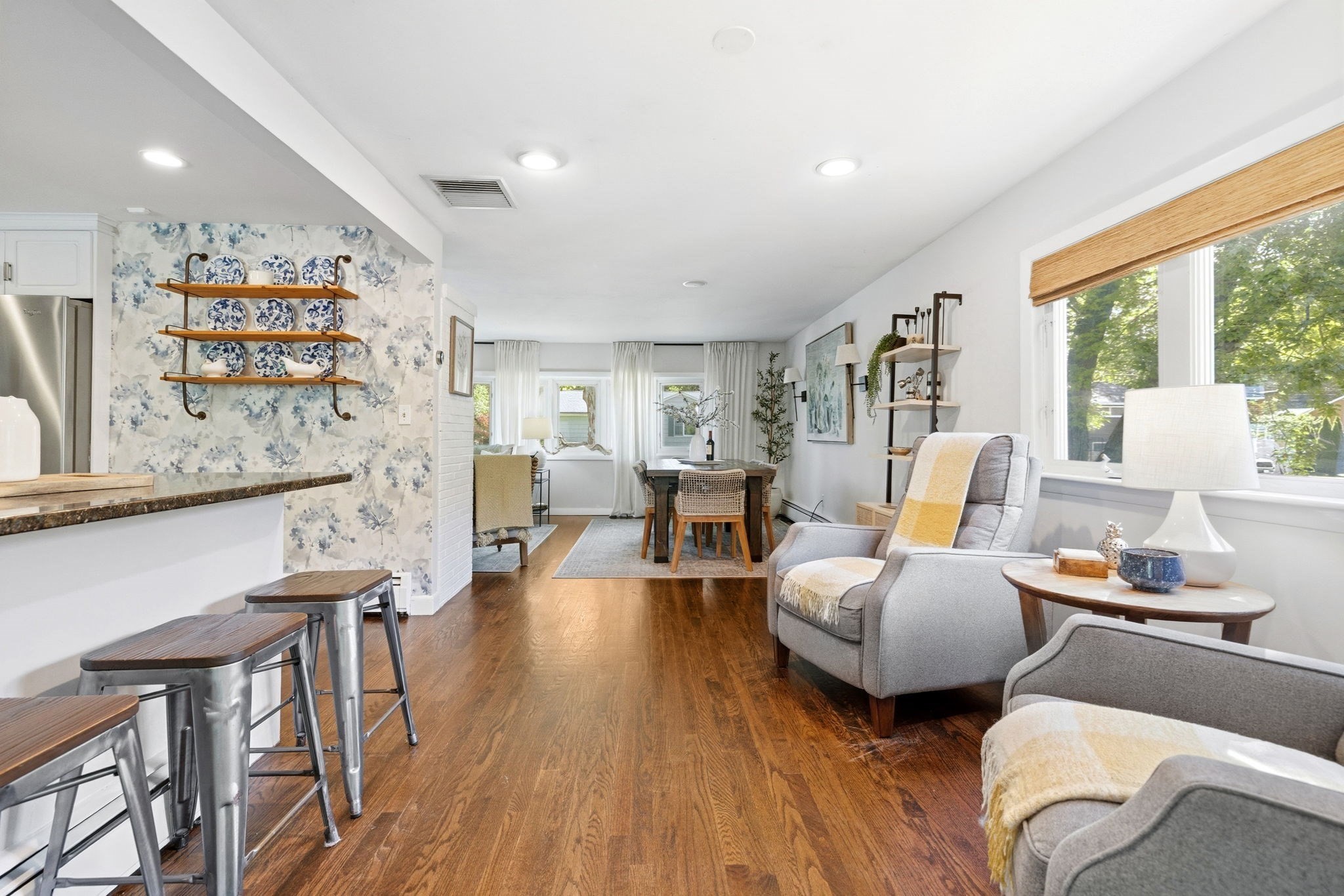 75 Perry Avenue, Lynnfield, MA 01940 - Image 4