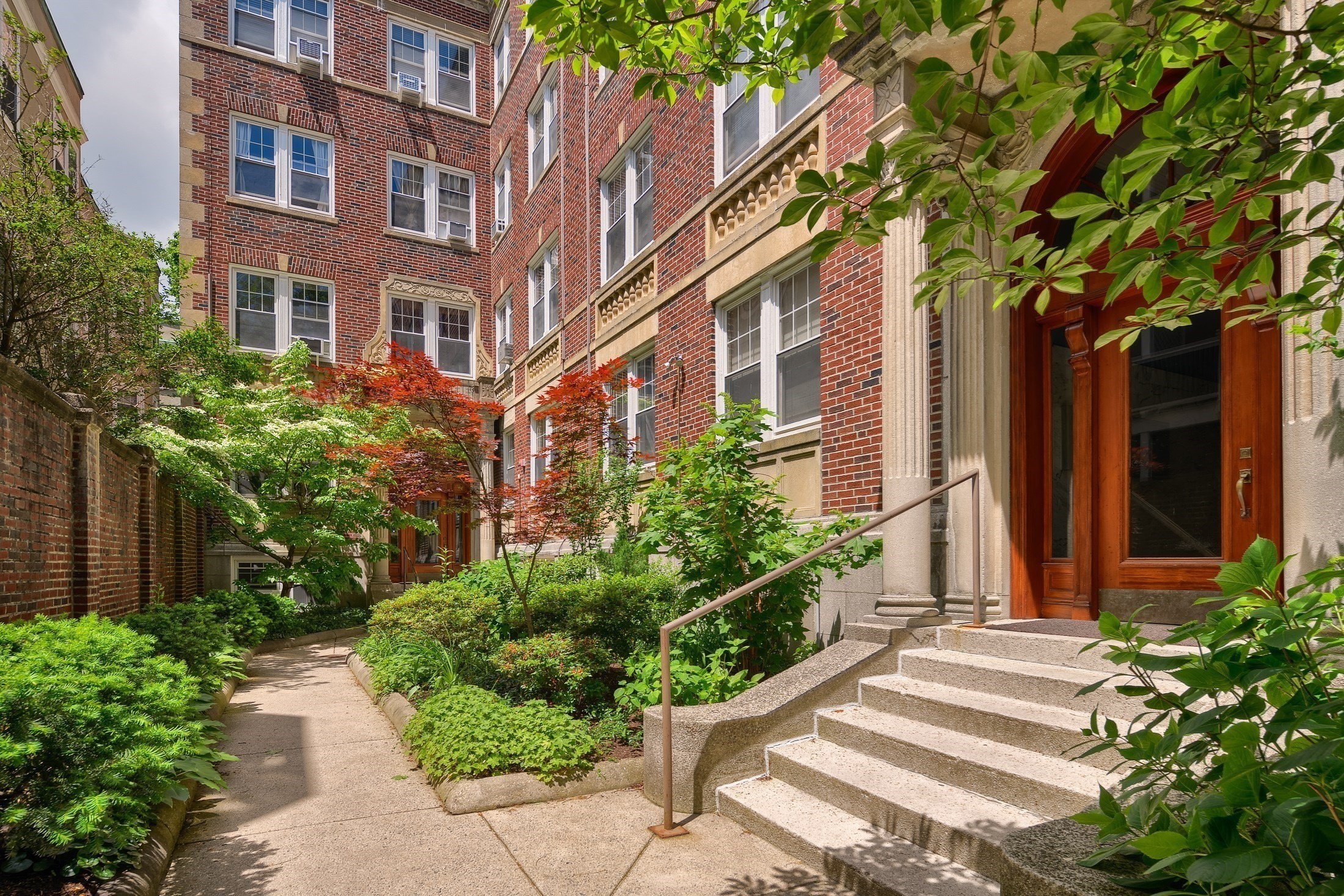 19 Shepard Street Unit 2, Cambridge, MA 02138