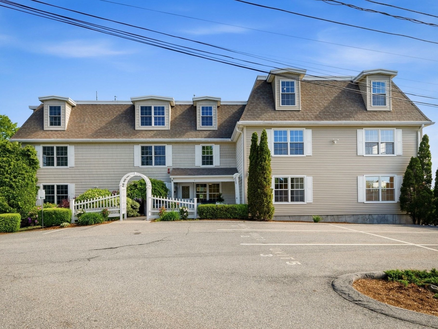 3 Pirmi Ln Unit 10, Gloucester, MA 01930