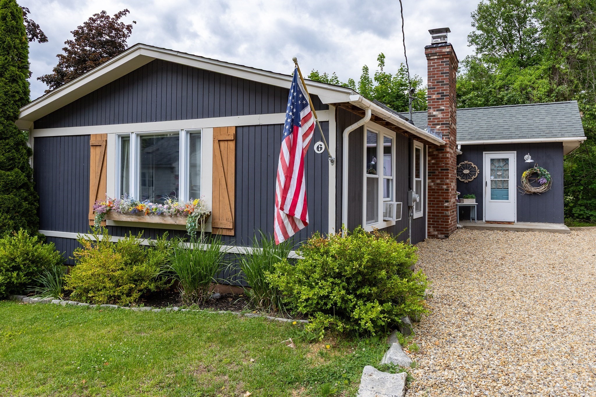 106 Park Street, East Brookfield, MA 01515