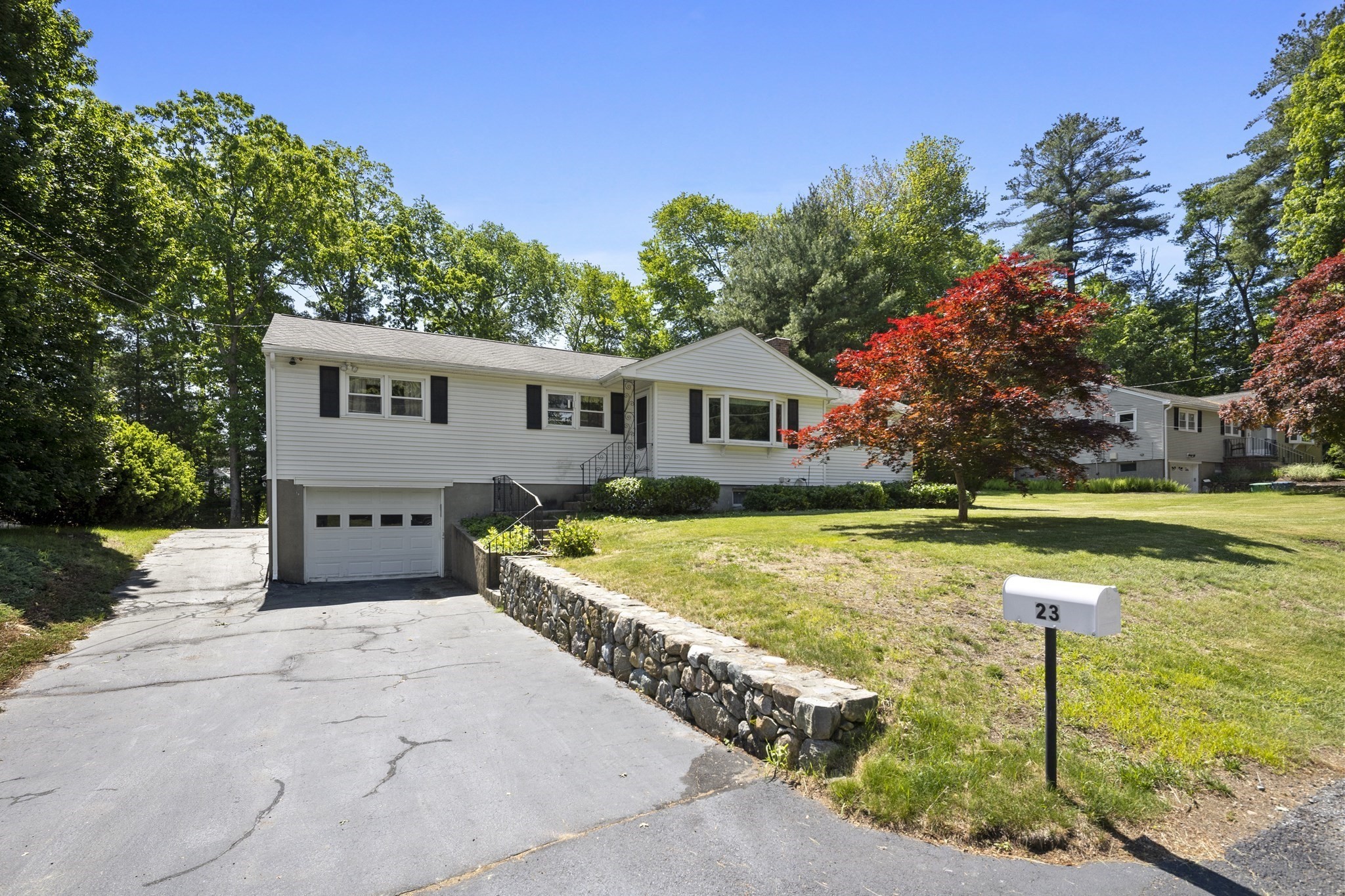 23 Gloria Circle, Burlington, MA 01803