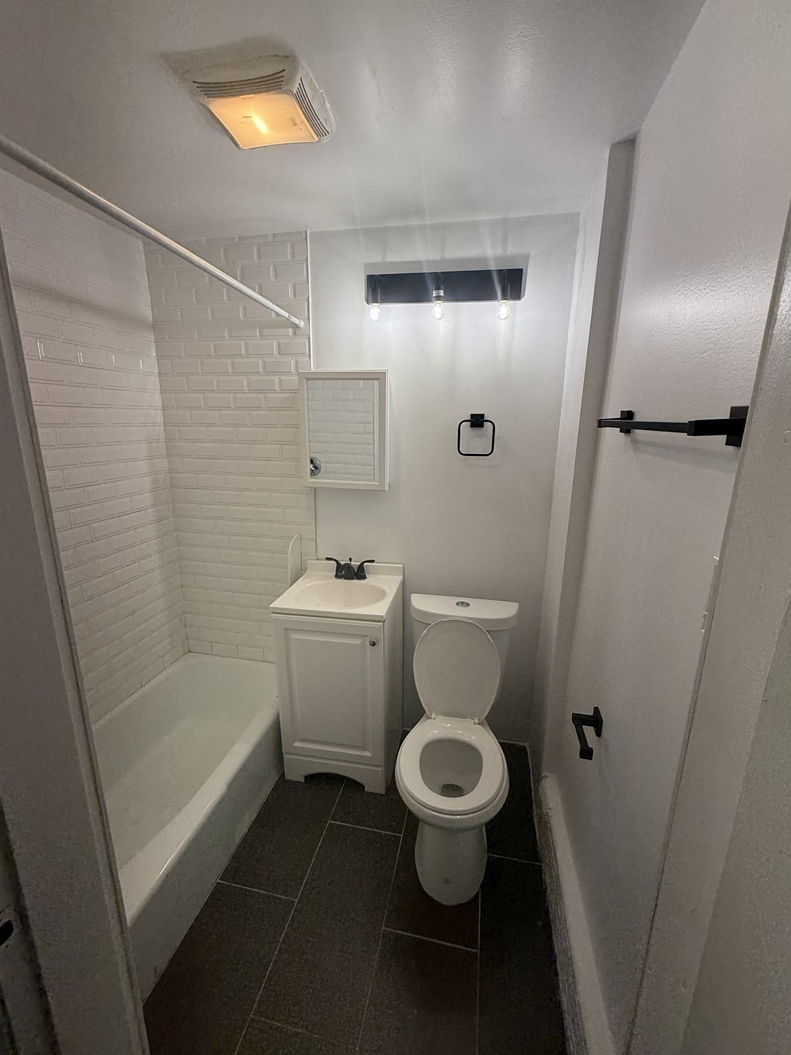 927 Broadway, Chelsea, MA 02150 - Image 14