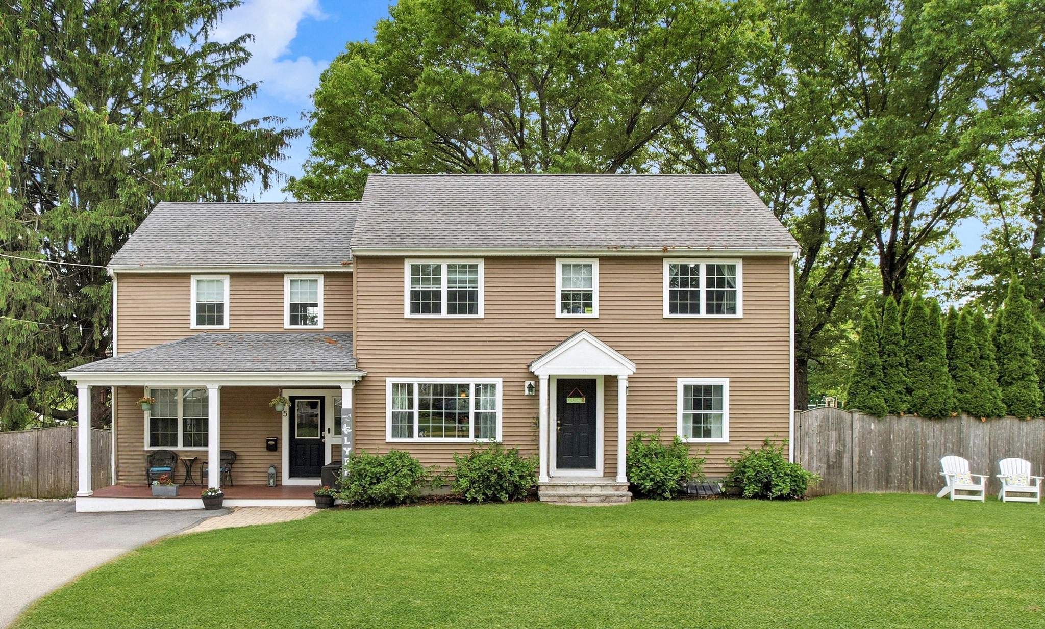 5 Laclede Avenue, Framingham, MA 01701