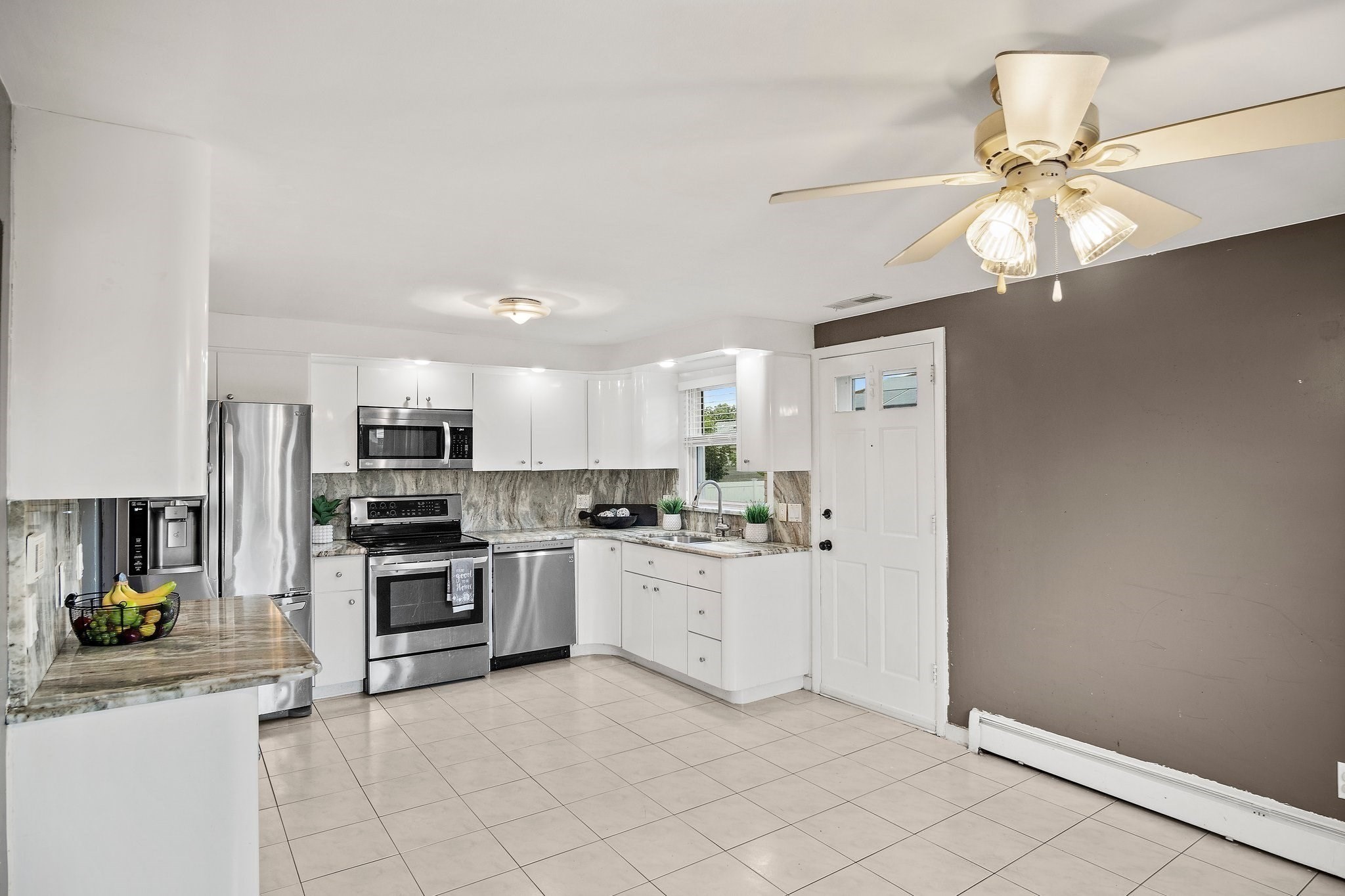 52 Augustus St, Revere, MA 02151 - Image 5
