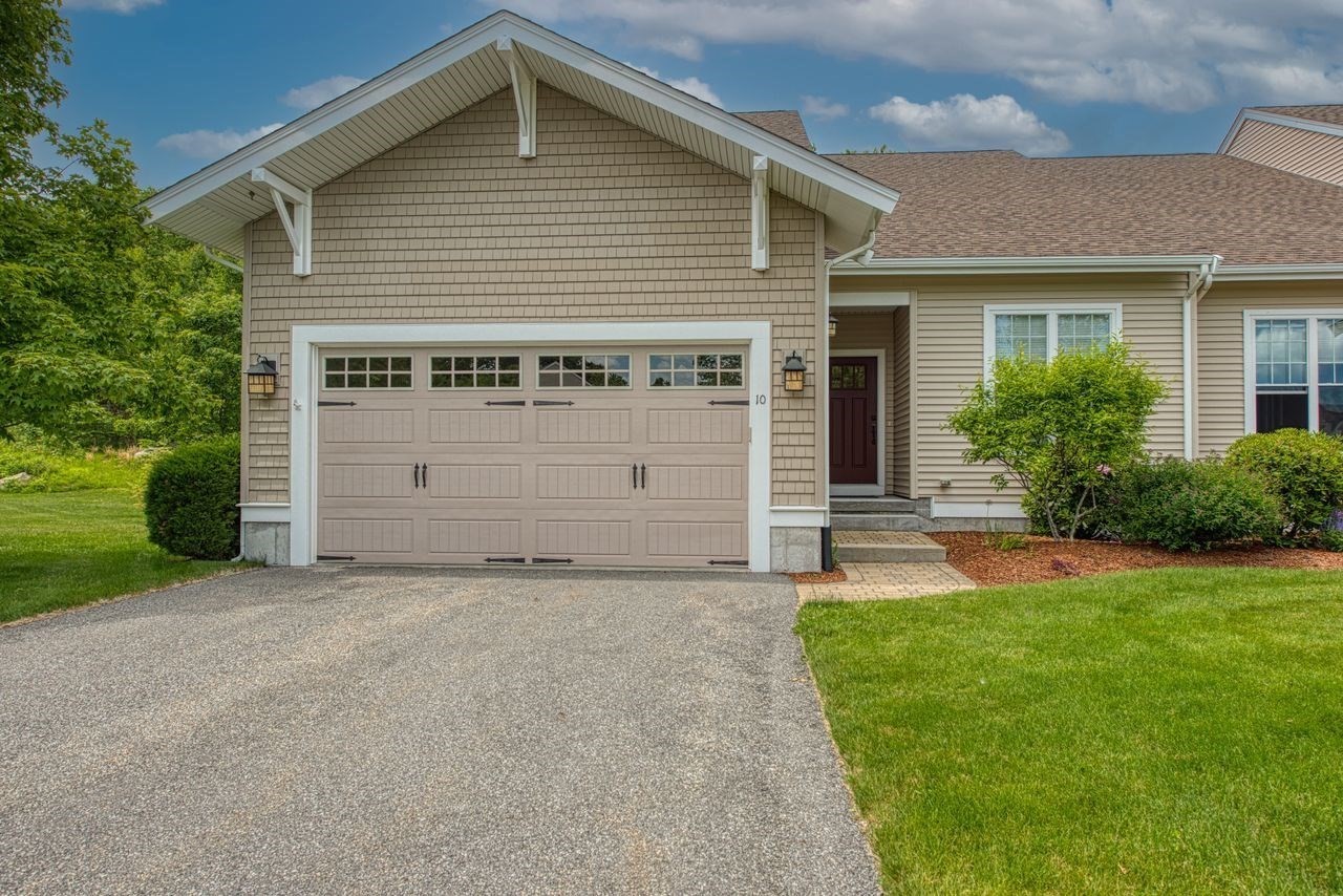 10 Thoreau Trail Unit 10, Milford, MA 01757