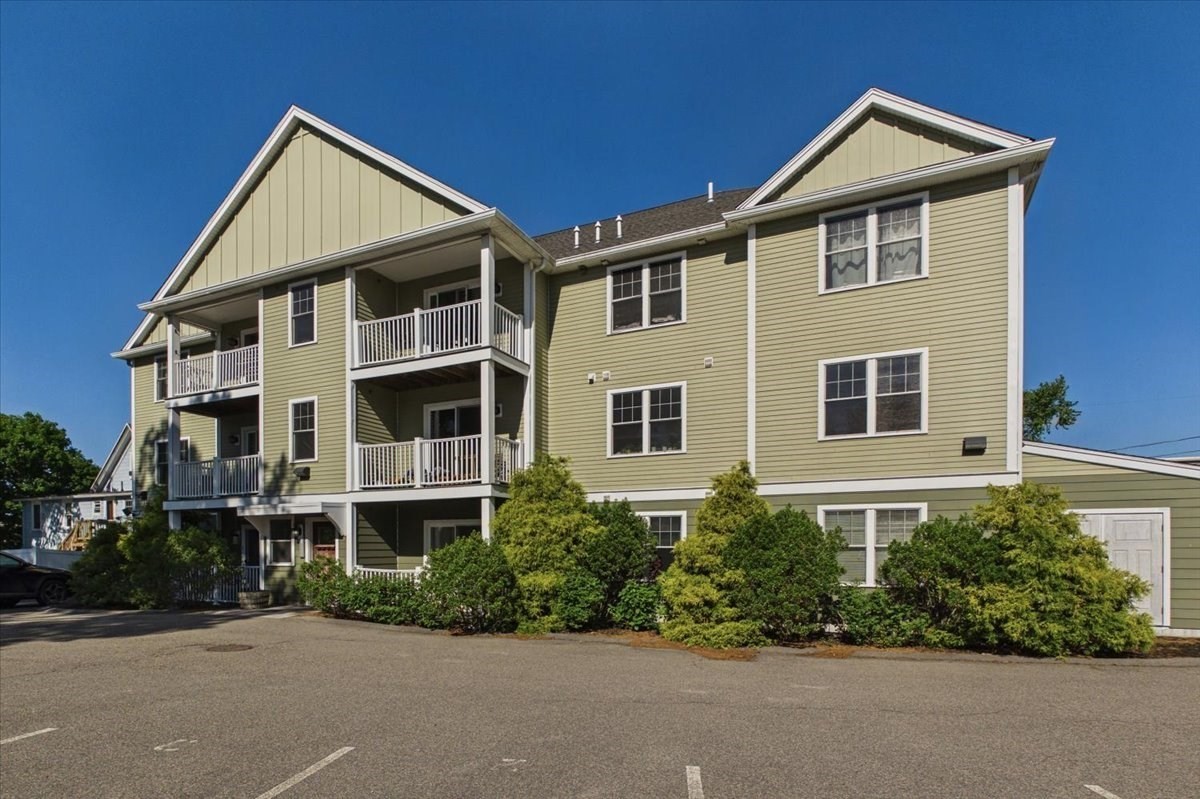 153 Sumner St Unit 1, Quincy, MA 02169