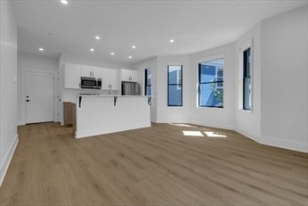 69 Bailey, Apt 305