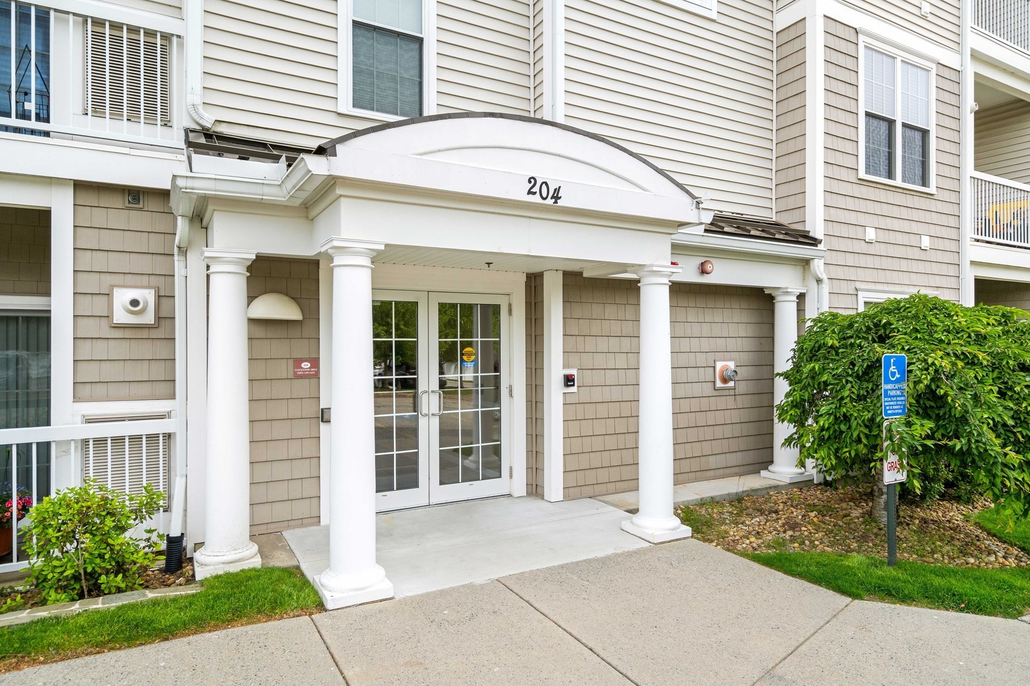204 Clocktower Drive Unit 311, Waltham, MA 02452