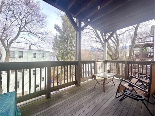 98 Cypress St, Apt 3