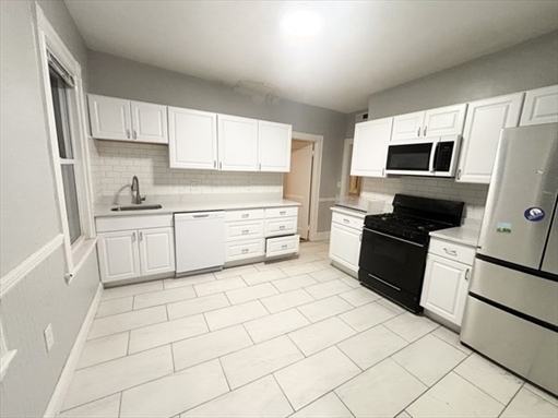 14 Belknap Street, Apt 2