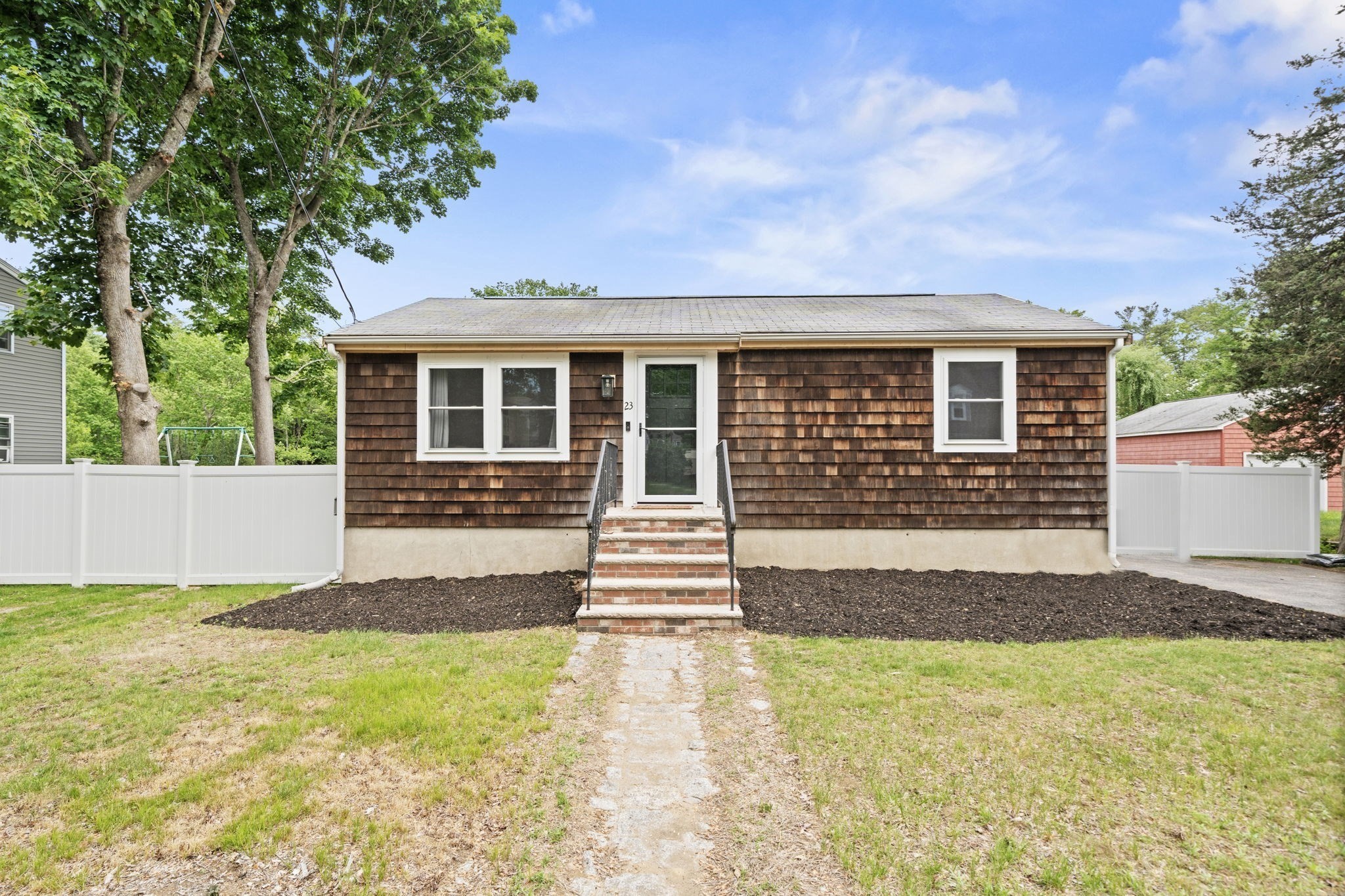 23 Leland Road, North Reading, MA 01864