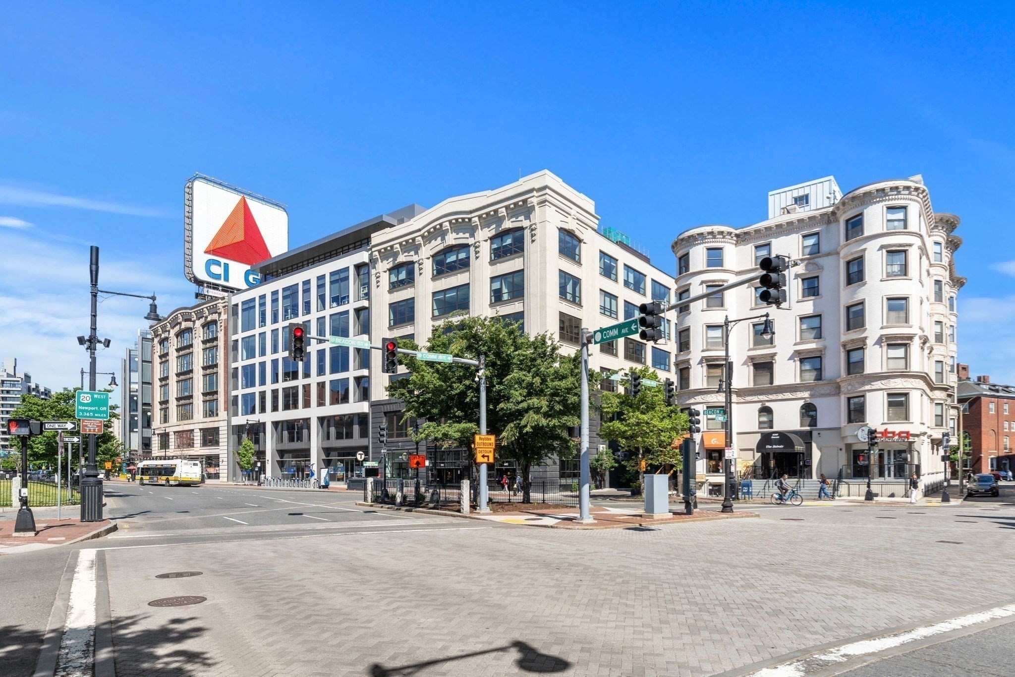 636 Beacon Unit 502, Fenway, Boston, MA 02215