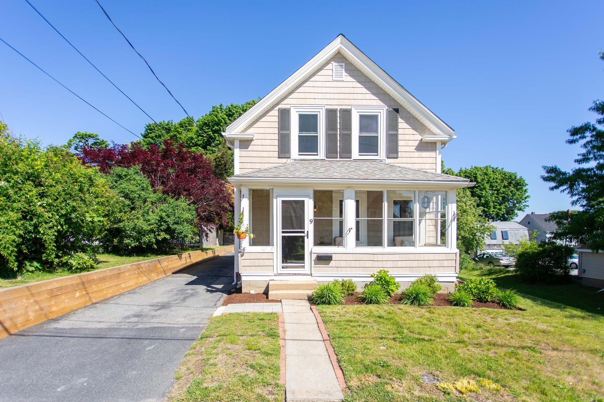 9 Hamilton St, Plymouth, MA 02360