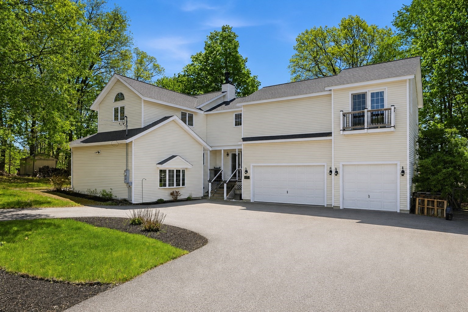 25 Thomas Pl, Leominster, MA 01453