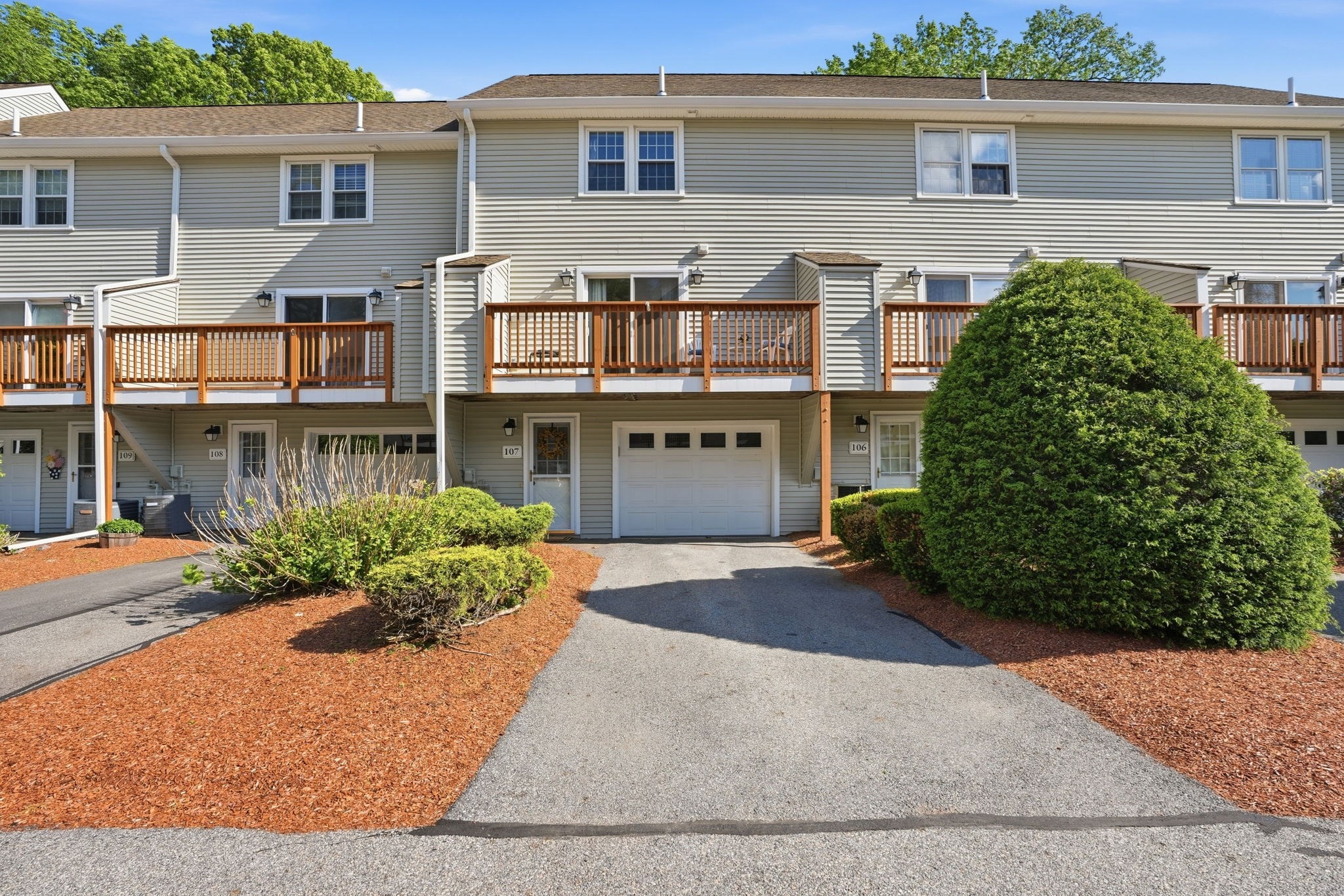 107 Patrick Rd Unit 107, Tewksbury, MA 01876