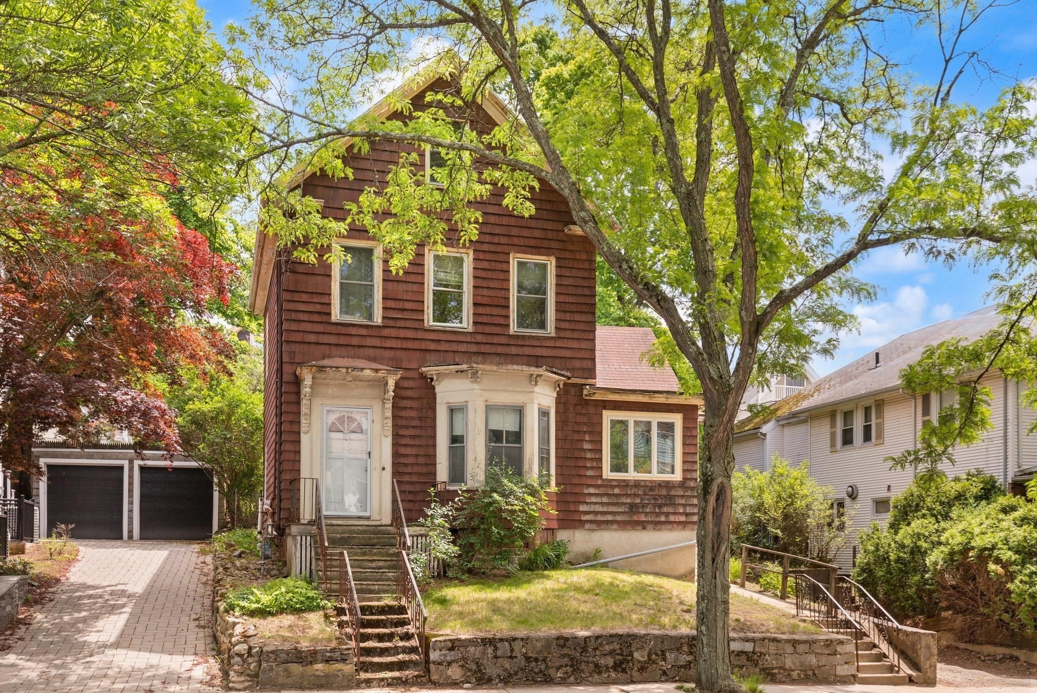 83 Wallace, Somerville, MA 02144