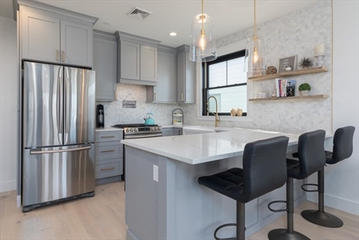331 Chelsea St, Apt 4