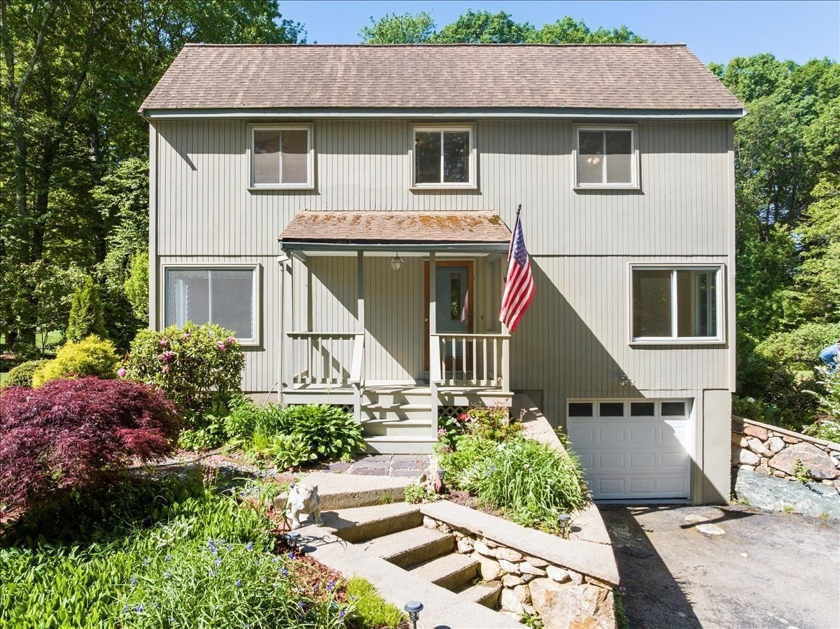 7 Hundred Oaks Ln, Ashland, MA 01721