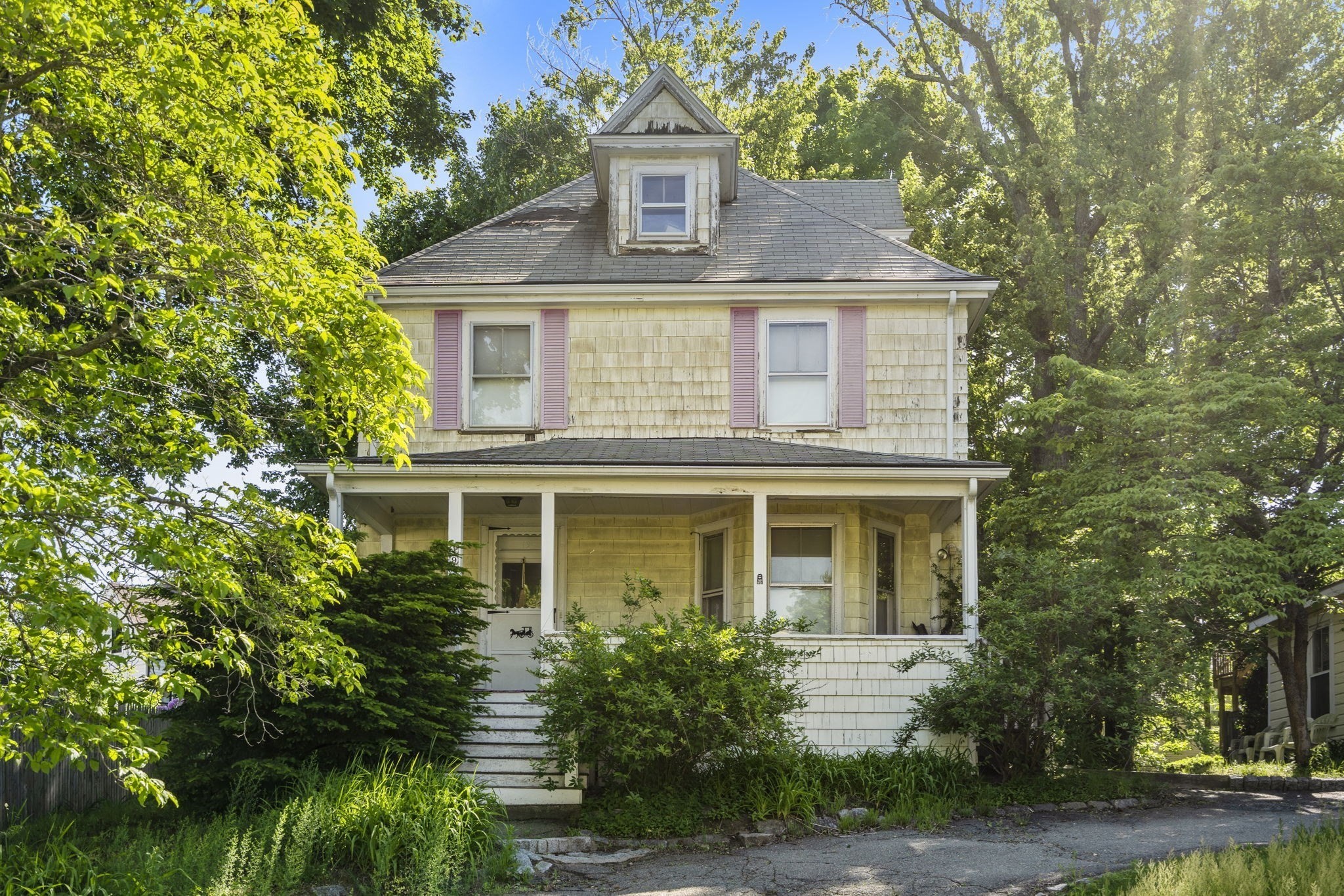 19 Rockwood Terrace, Newton, MA 02466