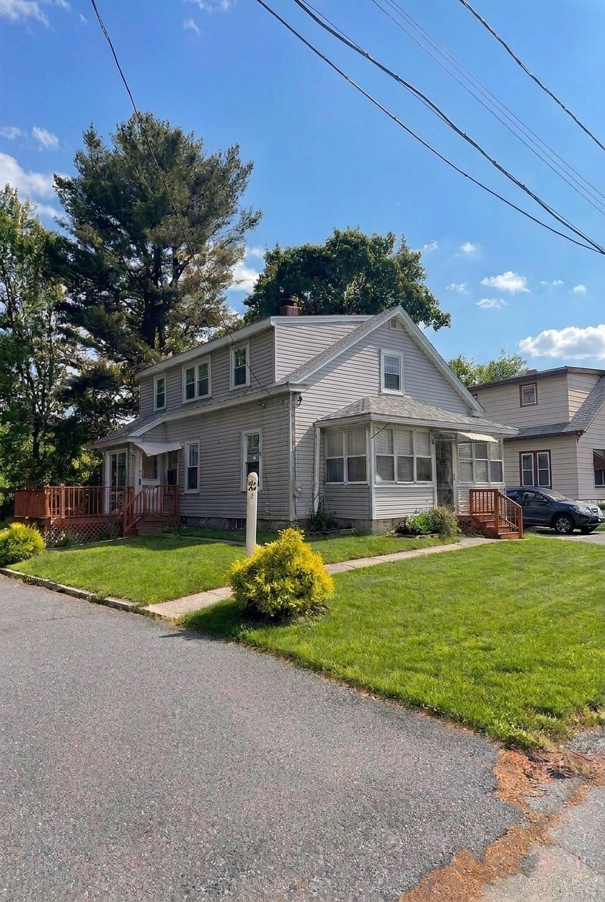 1 Eames Ave, Worcester, MA 01603