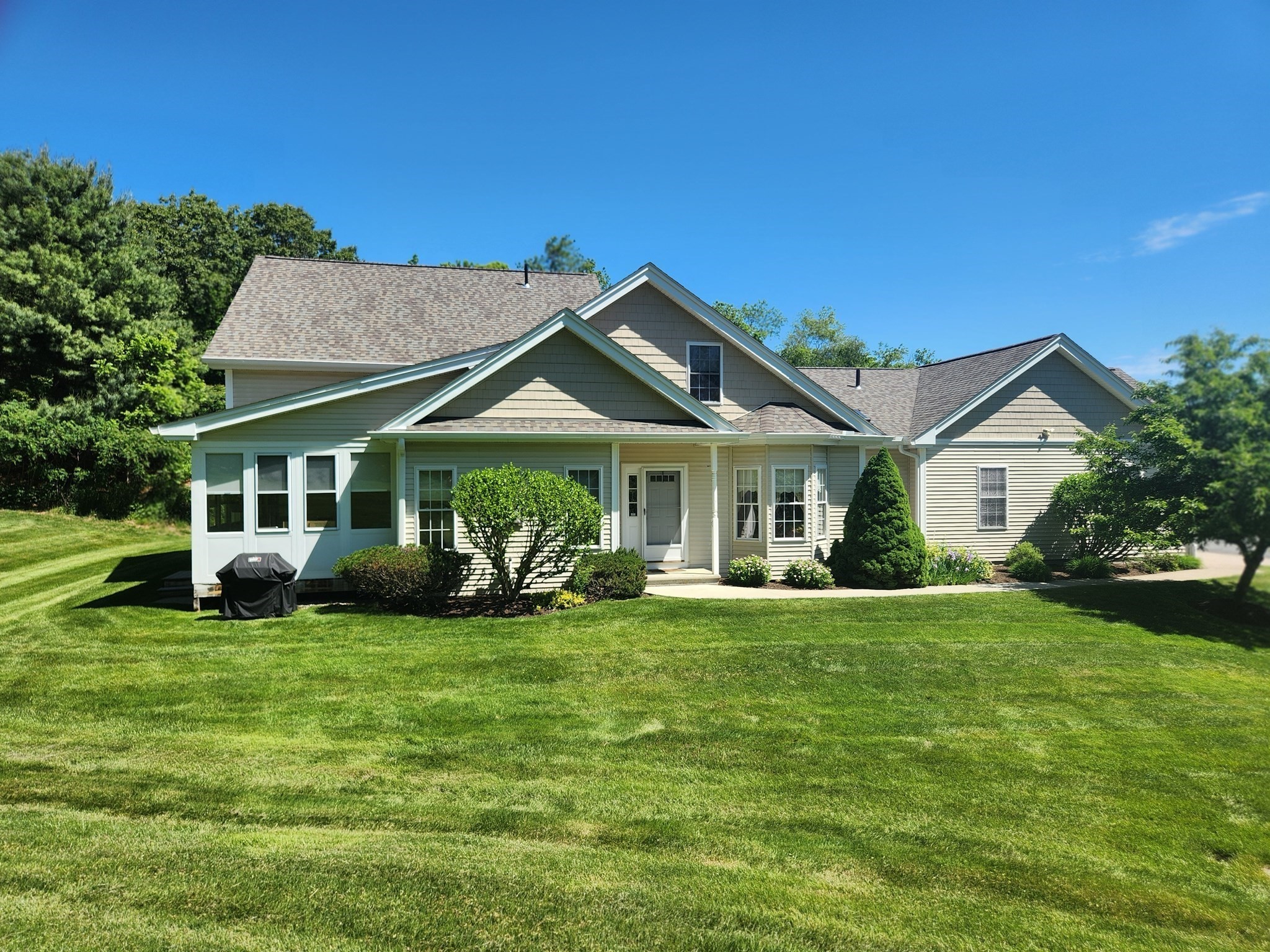 4 Apple Seed Drive Unit 4, Shrewsbury, MA 01545