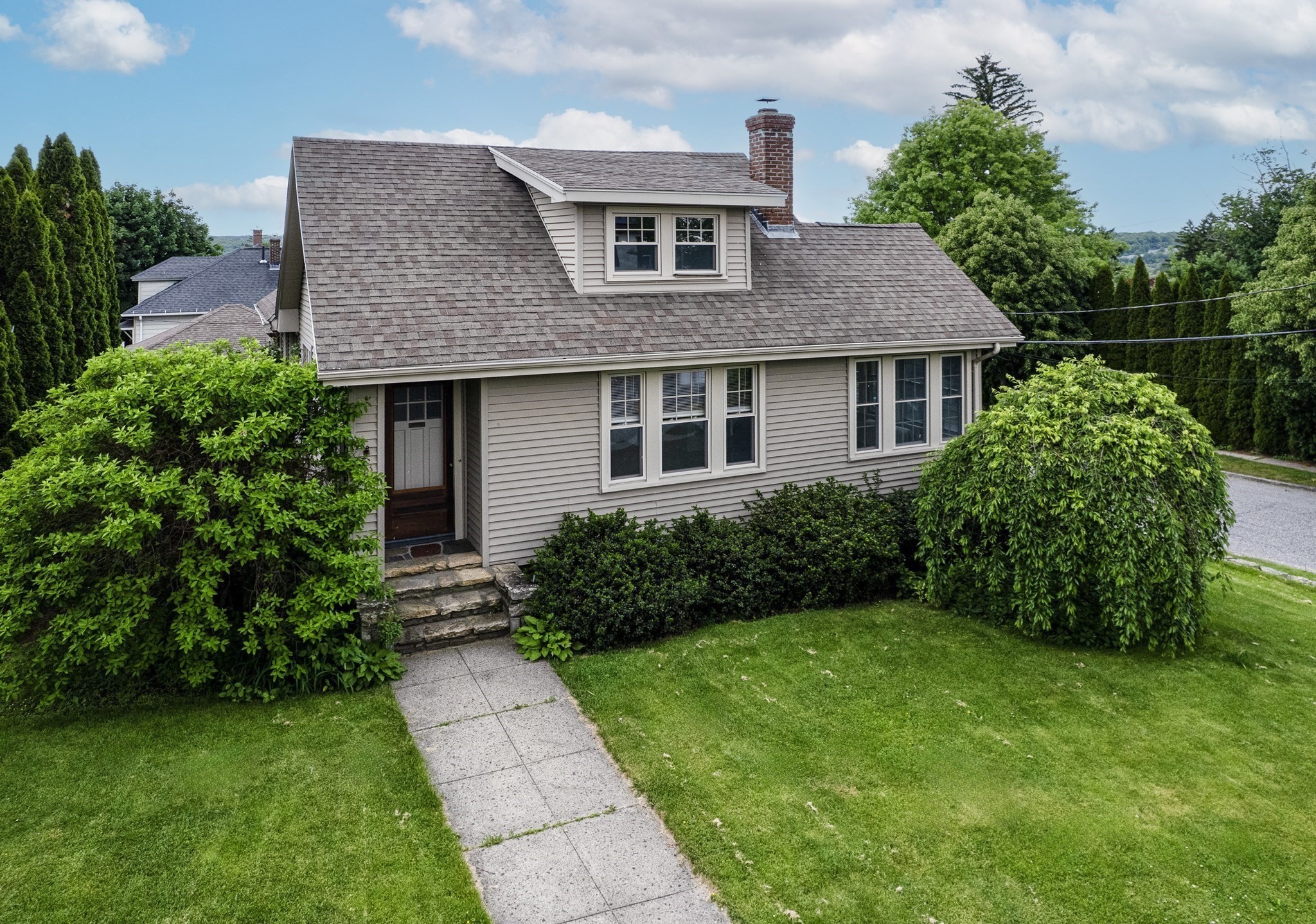 53 Hillcroft Ave, Worcester, MA 01606